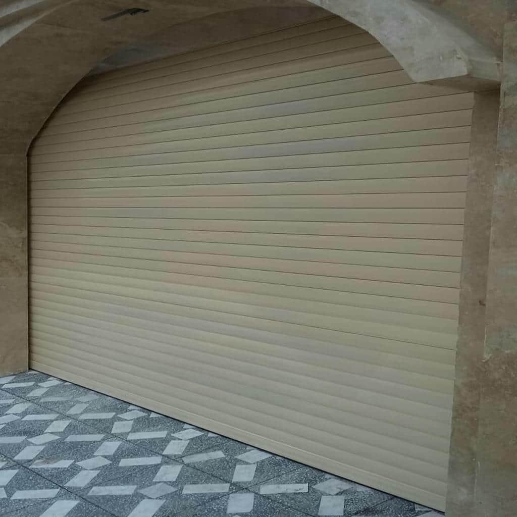 کرکره مغازه با سیستم کنترل ورودی