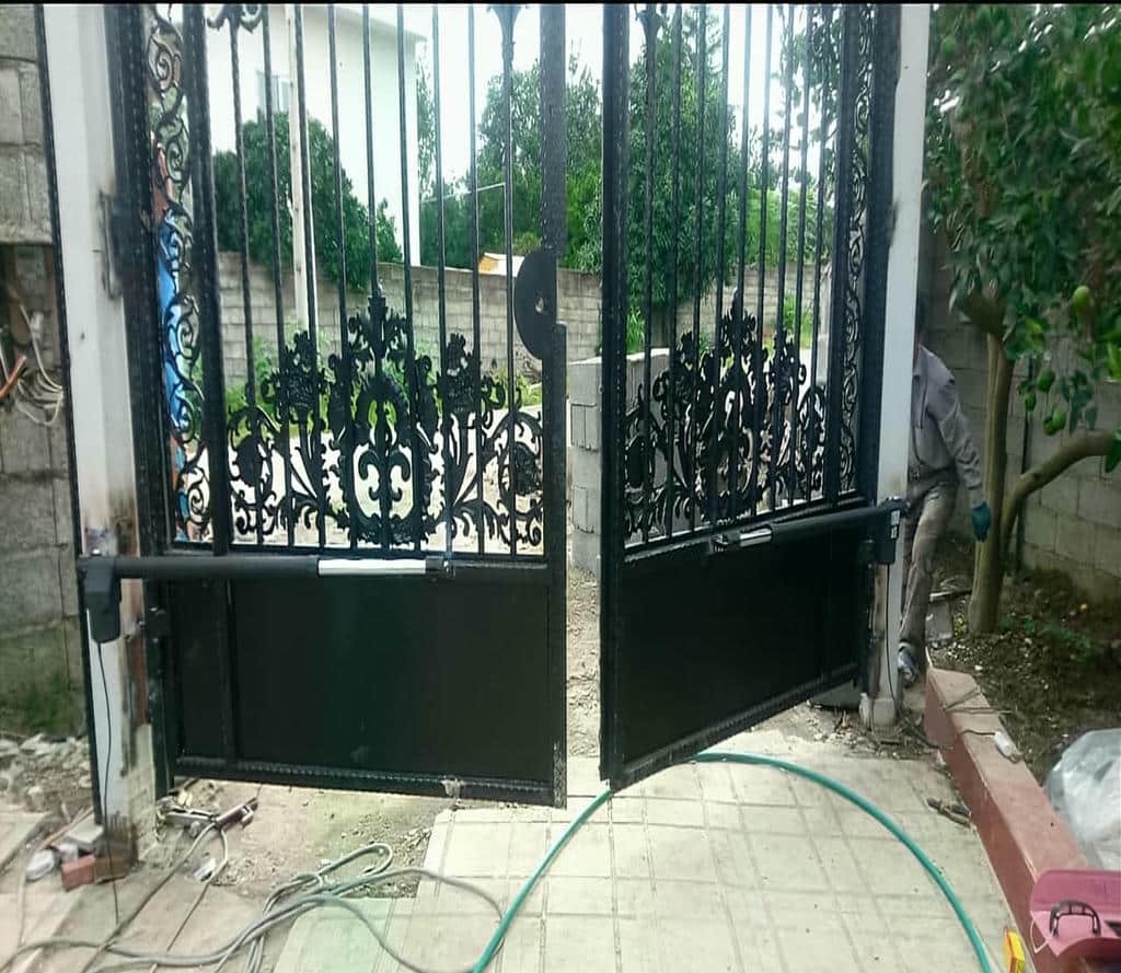 جک بازویی مقاوم برای ورودی خودرو