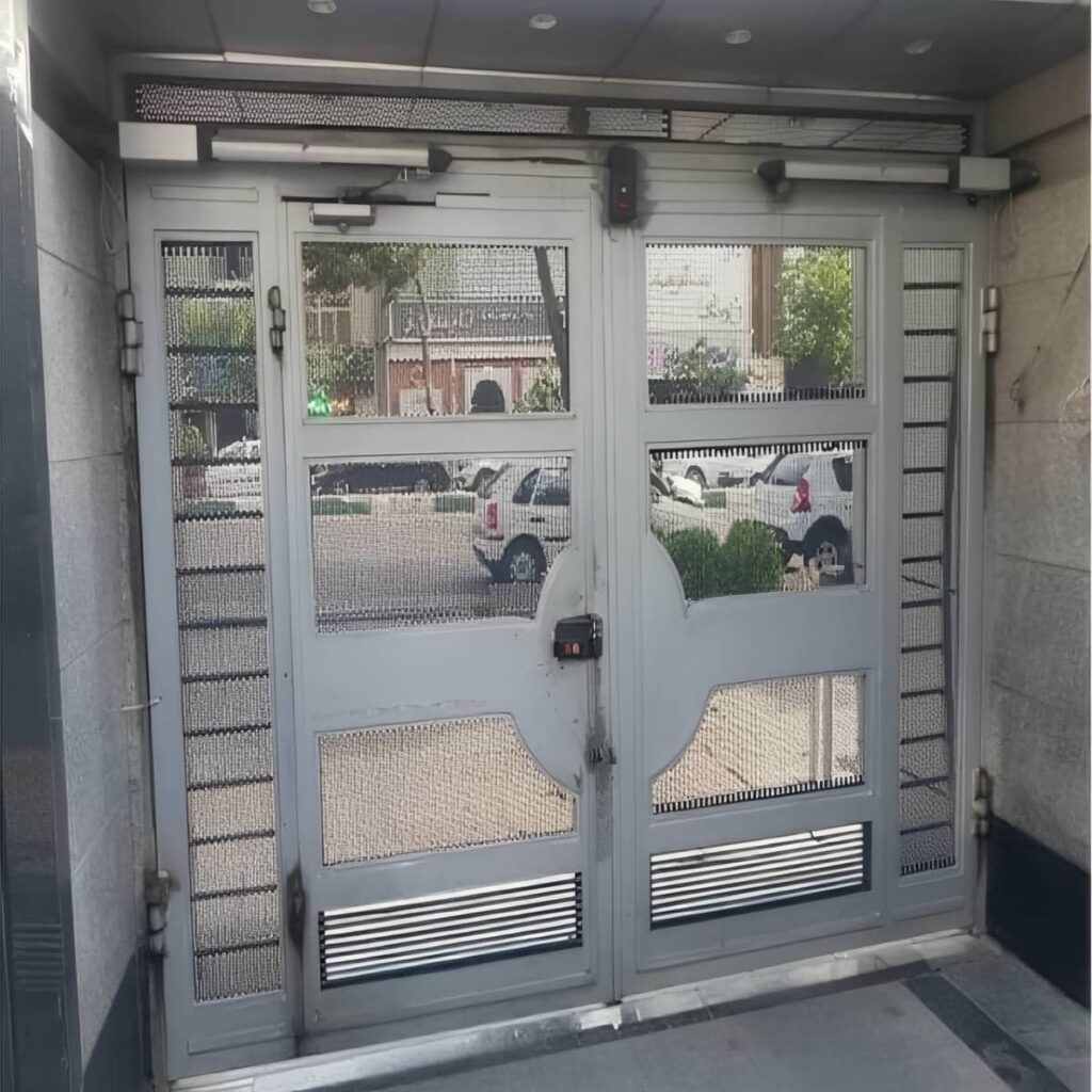 جک بازویی با موتور درب پارکینگ