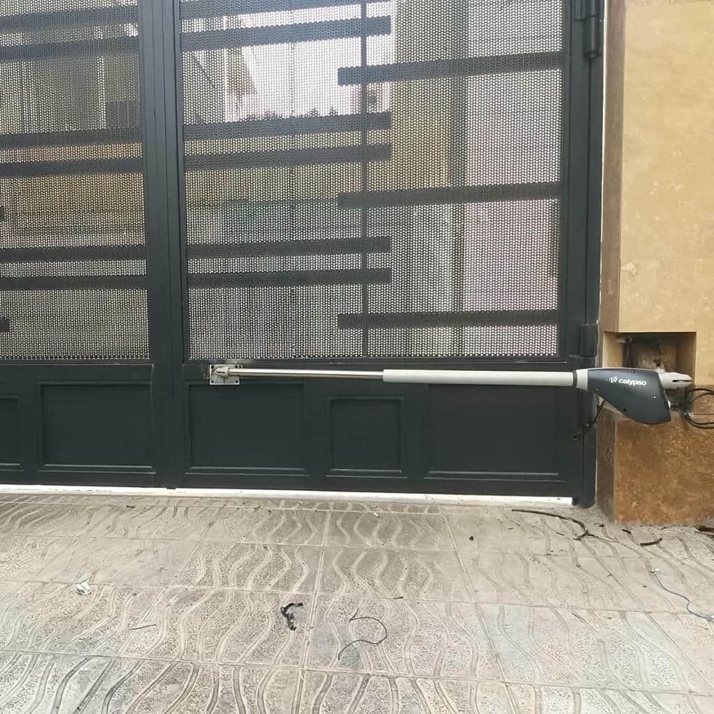 جک پارکینگی ریلی برای فضای بیرونی