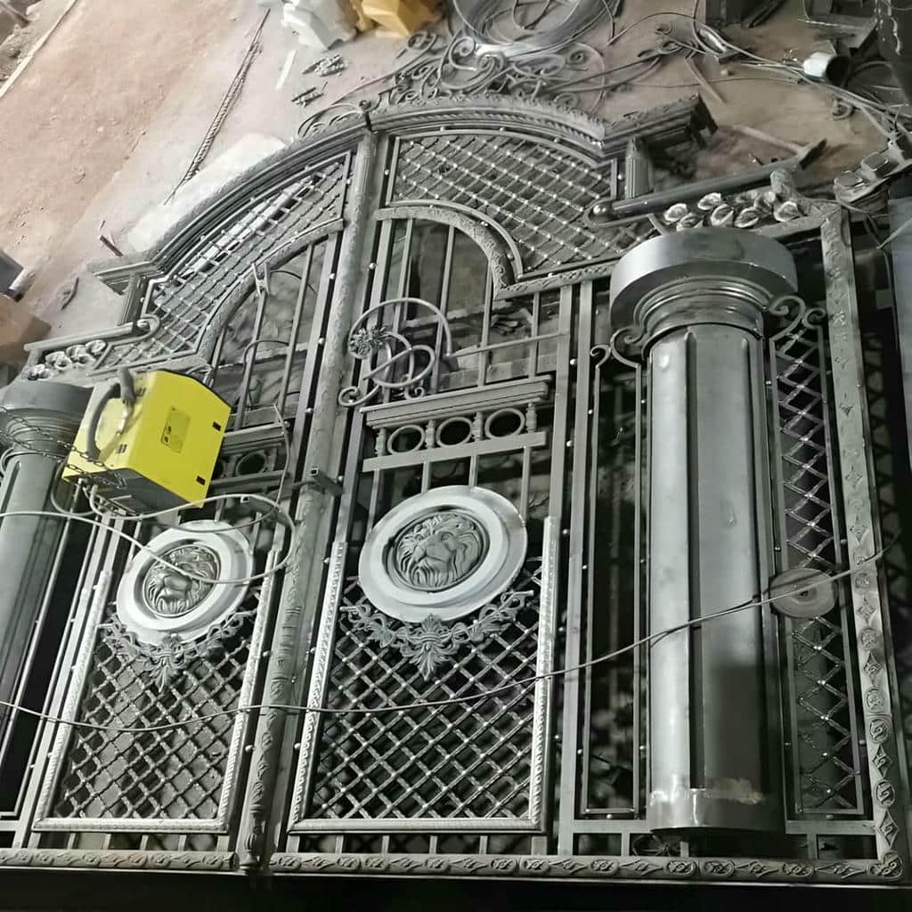 درب شهرکی آهنی با طراحی ورودی