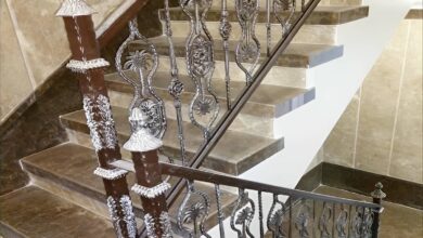 نرده فرفورژه راه پله با طرح کلاسیک فلزی
