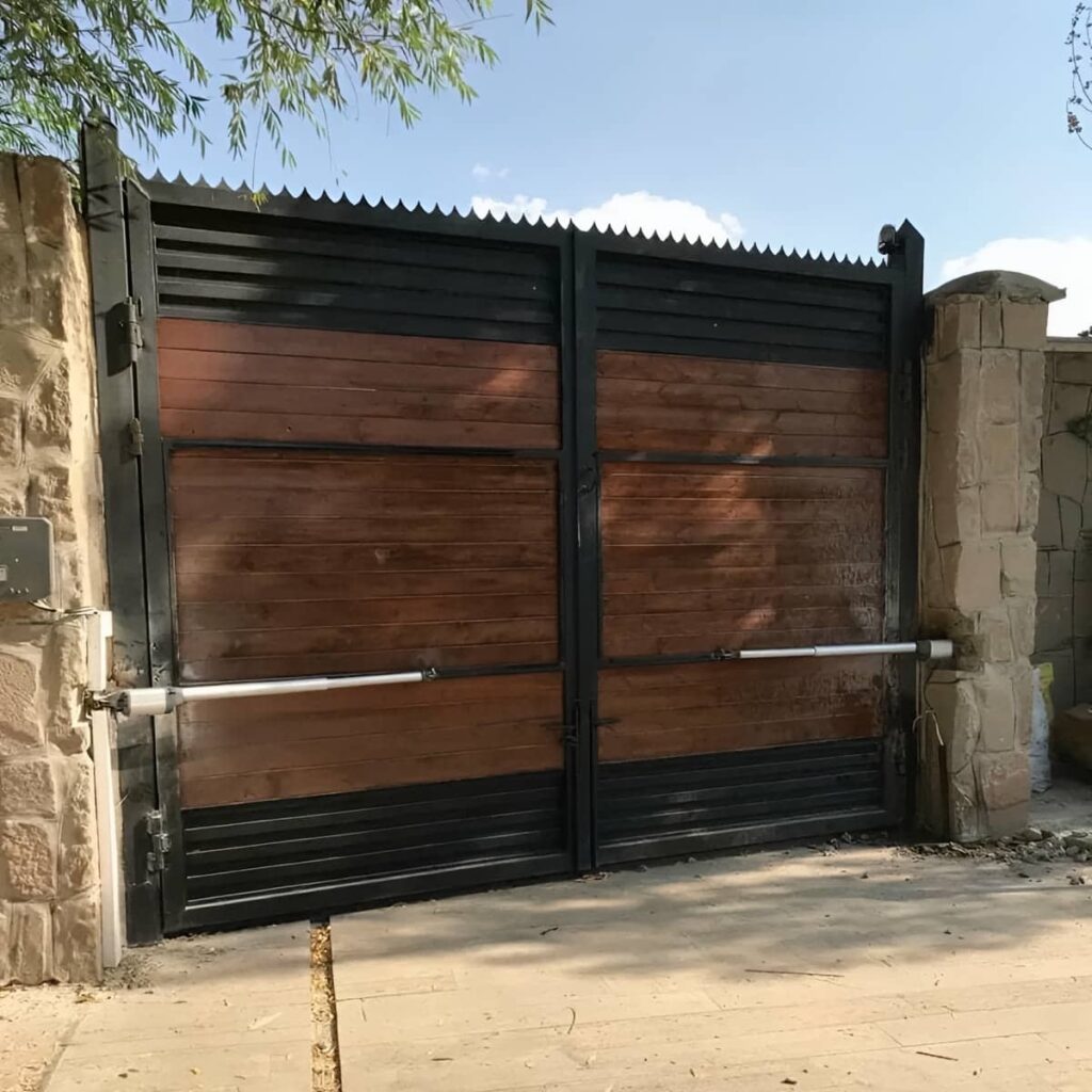 جک پارکینگی فلزی برای ورودی ساختمان