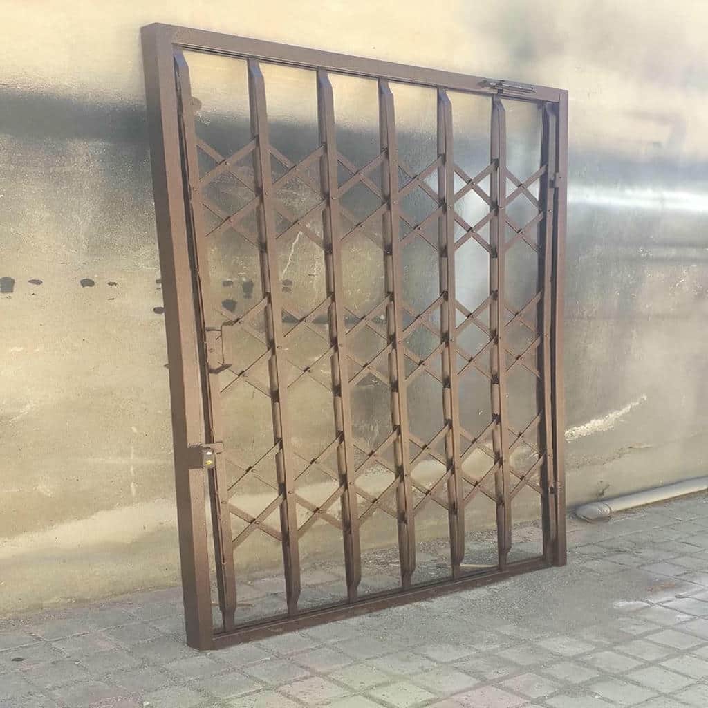 حفاظ آکاردئونی ورودی ساختمان