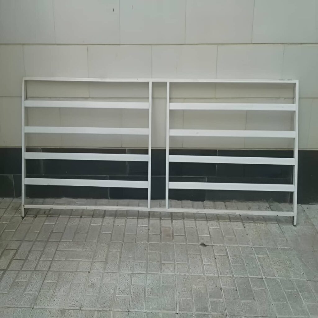 حفاظ تراس با طرح کلاسیک