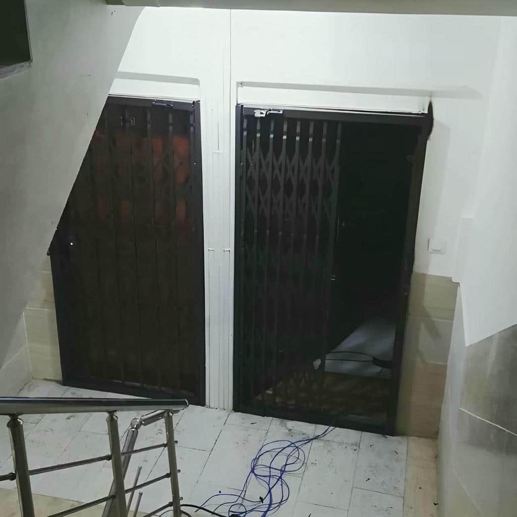 حفاظ درب آپارتمان بوشهر با پوشش رنگی