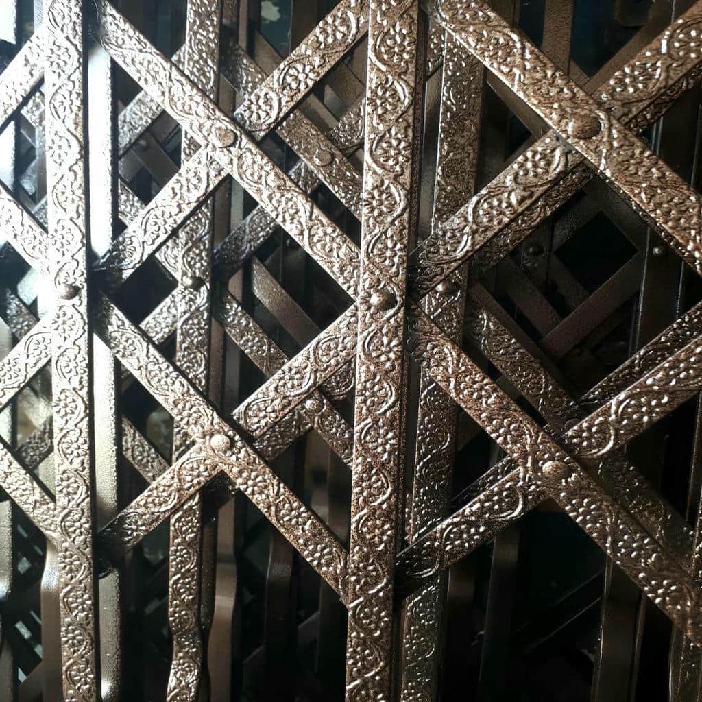 حفاظ درب آکاردئونی مدل کشویی