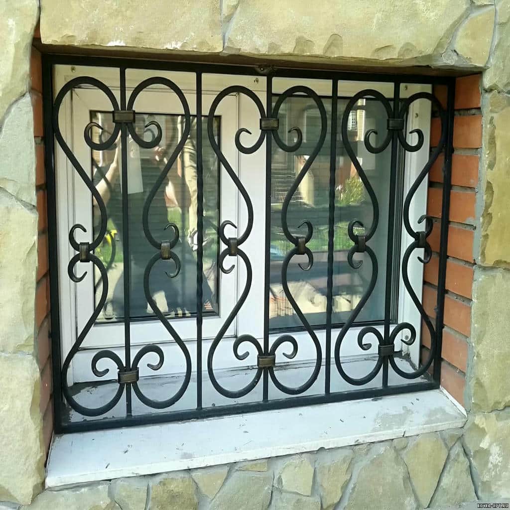 حفاظ پنجره سفارشی با طراحی ساده