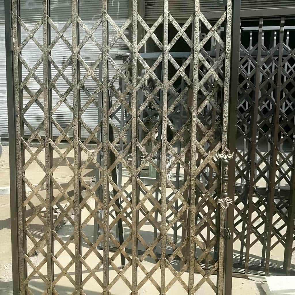درب آکاردئونی آپارتمان با قفل مقاوم استان لرستان