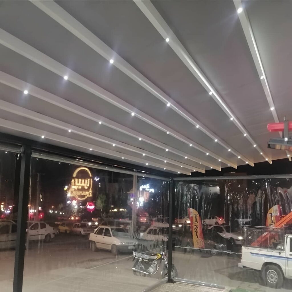 سایبان برقی استان همدان با پوشش بازویی مدرن