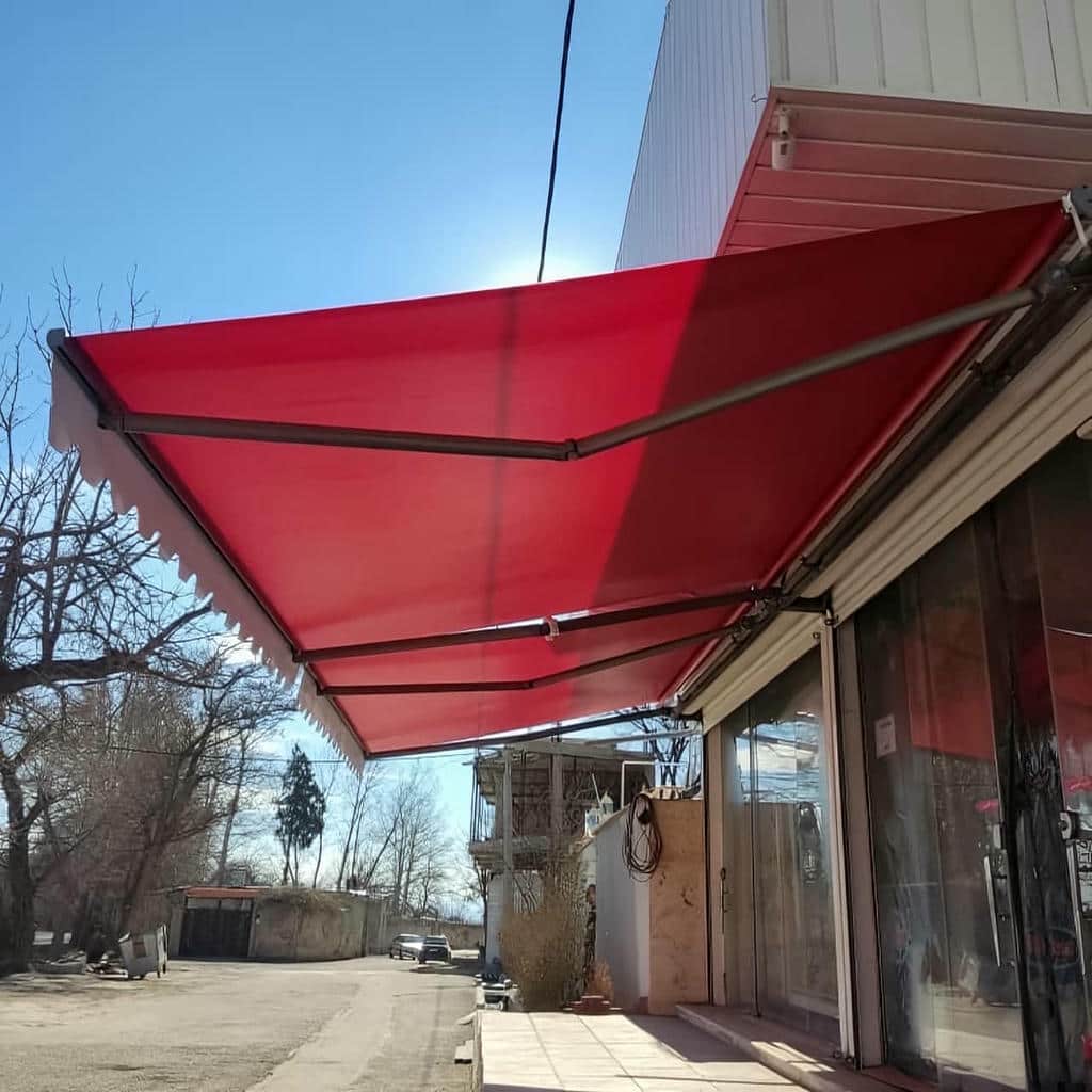 سایه بان برقی شهرکرد با طراحی هماهنگ نما