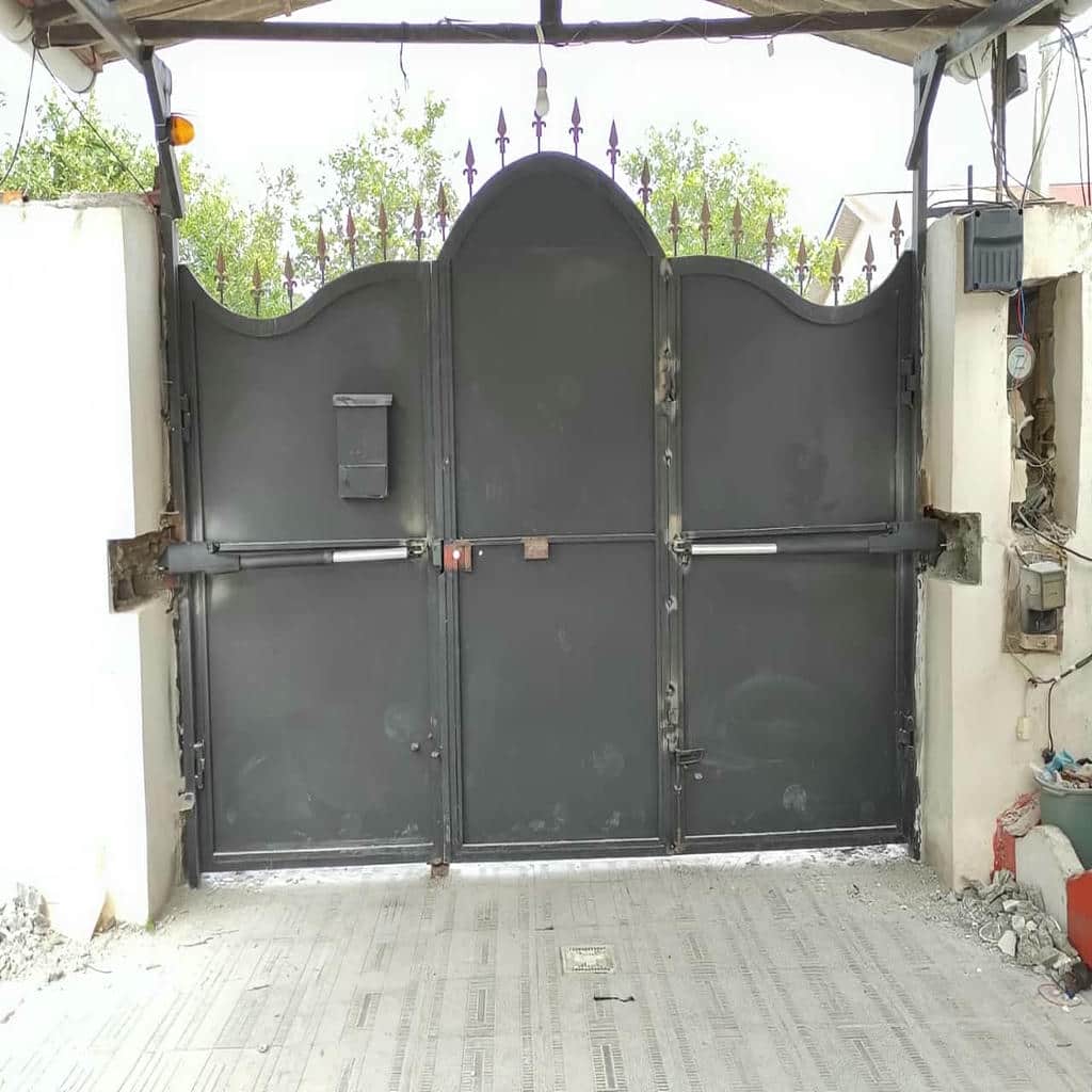 موتور درب پارکینگ فضای تجاری