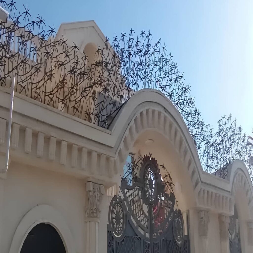 نرده حفاظ دیوار ساری با پوشش مقاوم