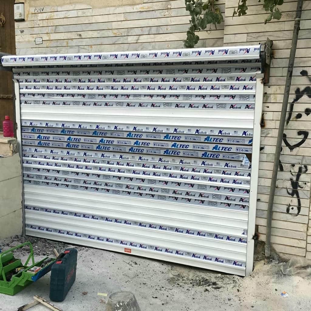 کرکره اتوماتیک استان کهگیلویه و بویراحمد در فضای تجاری
