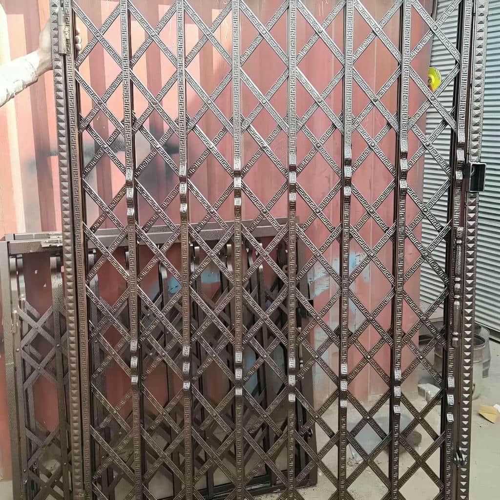 گارد آکاردئونی ساختمان مسکونی گارد آکاردئونی ساختمان مسکونی