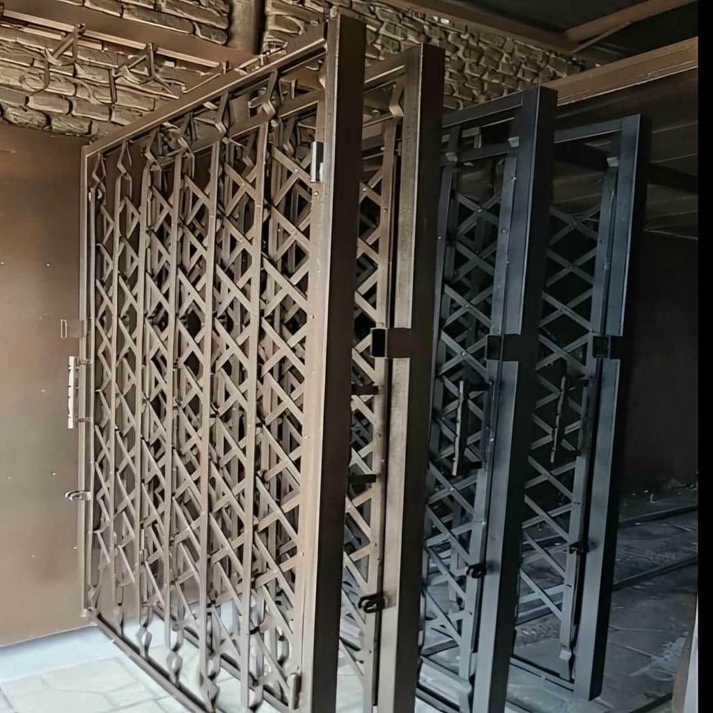 گارد آکاردئونی ورودی آپارتمان با طراحی مدرن
