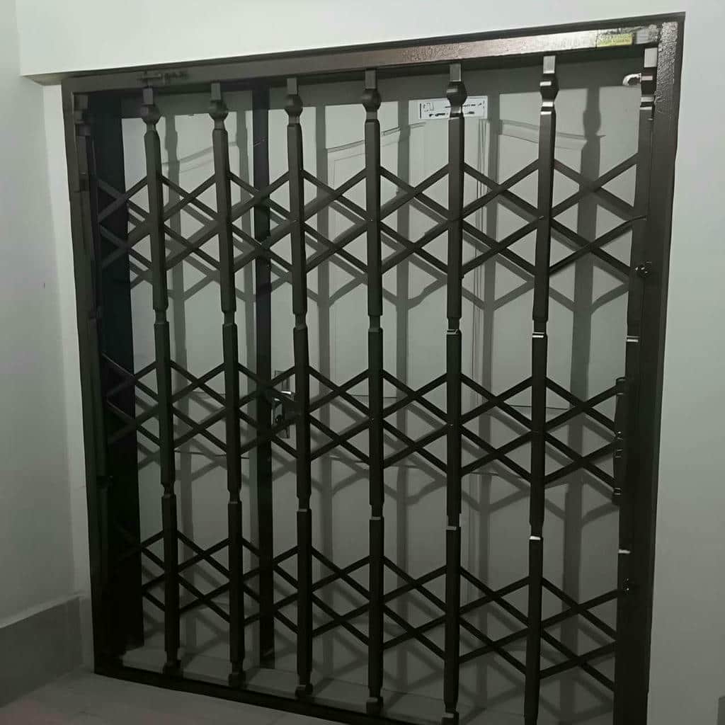 گارد آکاردئونی ورودی ساختمان با ساختار مقاوم